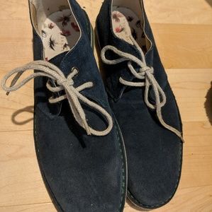 Ted Baker London men's suede chukka boots